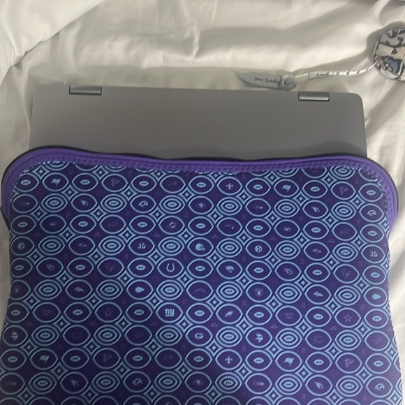 NFL Draft Teams Laptop Sleeve - Picture 8 of 9